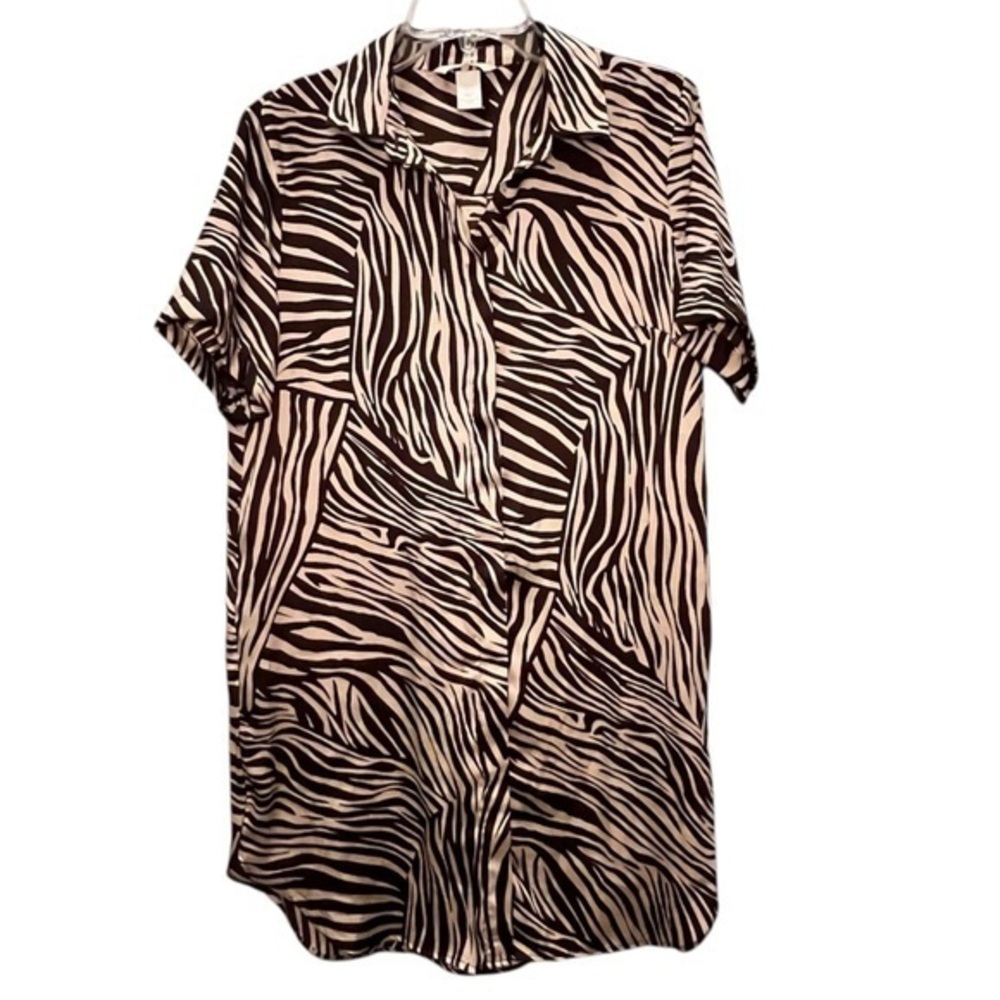 H&M Shirt Dress Zebra Animal Print Short Sleeve Button-up Size 10 Lightweight